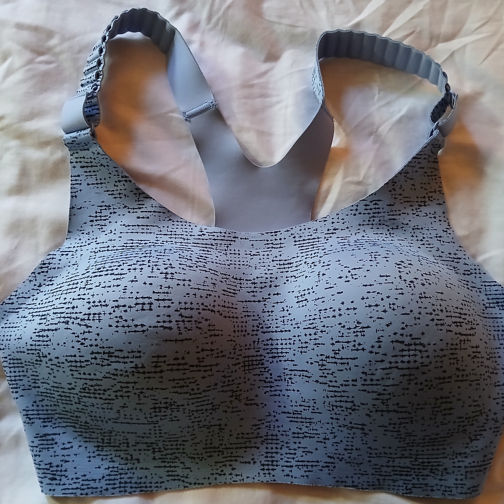 Brooks Patterned Gray Sports Bra